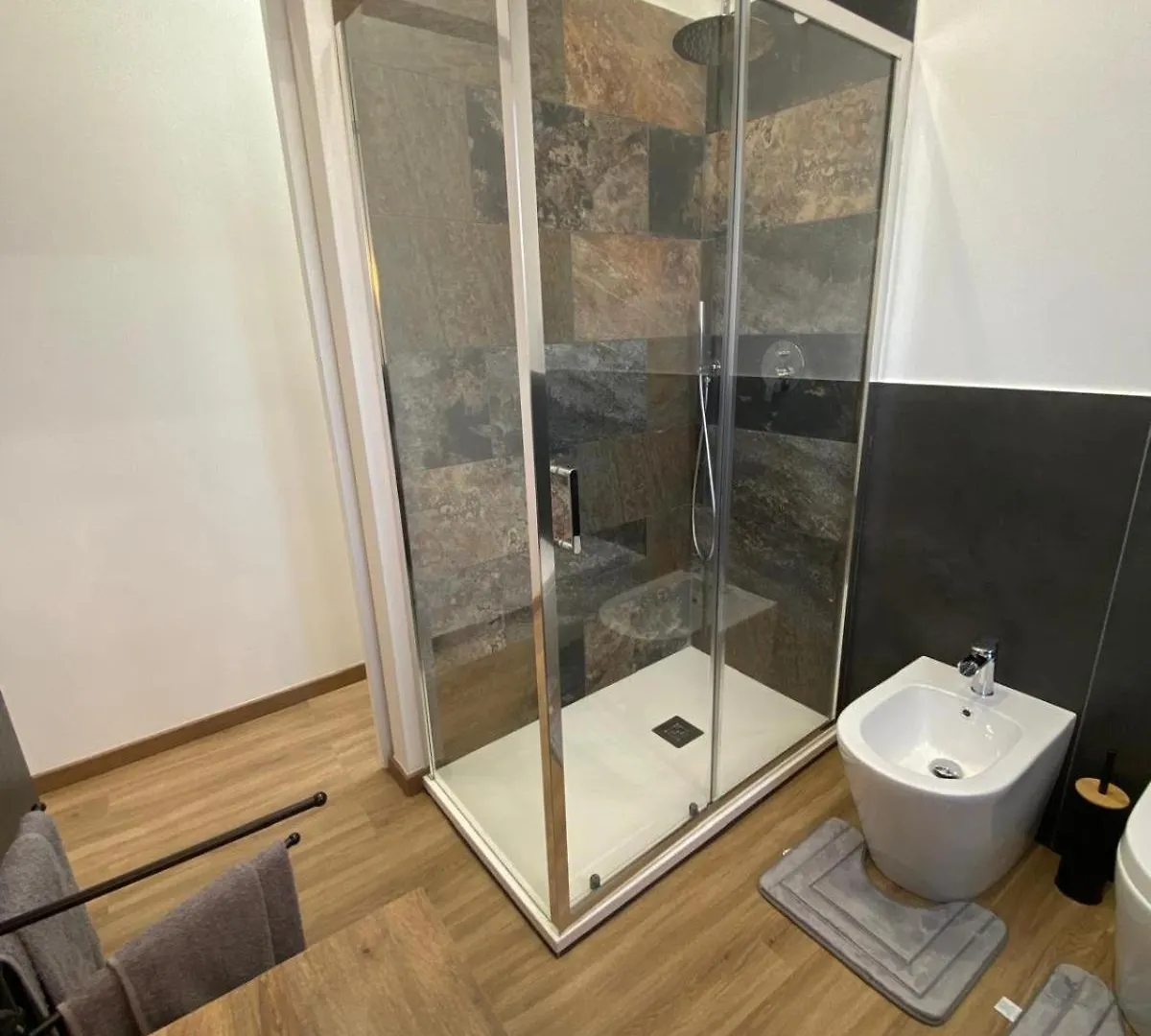 Ferienwohnung Di Fronte Zisa Palermo Apartment
