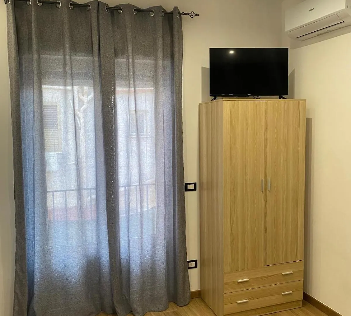Ferienwohnung Di Fronte Zisa Palermo